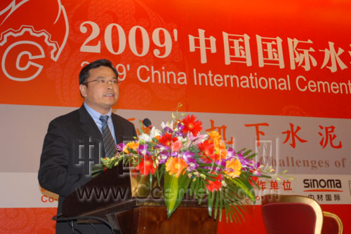 李葉青：面對(duì)金融危機(jī)水泥行業(yè)的戰(zhàn)略選擇